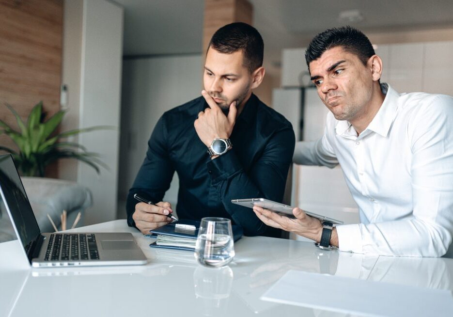 pexels-alphatradezone-5833233-980x654